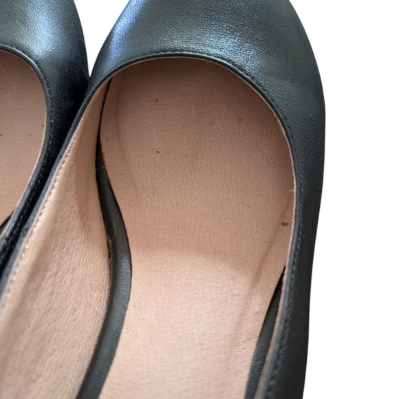 Miz Mooz Florette Mini Heel Pumps Black Leather Round Toe Kitten Heel Women's 7 - Picture 10 of 16